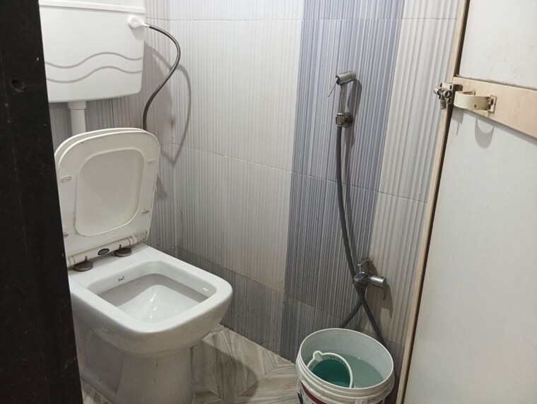 Bathroom, khopoli 4 Bedroom 21000 Sq.Ft. Independent House In Khopoli Navi Mumbai 10755030