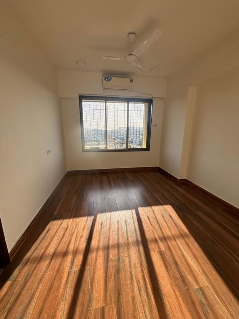 Room, lake-primrose 2 Bedroom 970 Sq.Ft. Apartment In Powai Mumbai 10755069