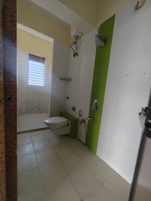 Room in 2 BHK Apartment at Vaishnavi Tower, Nerul – for Rent