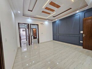 Room in 5 BHK Apartment at Marathon Nexzone, New Panvel – for Sale