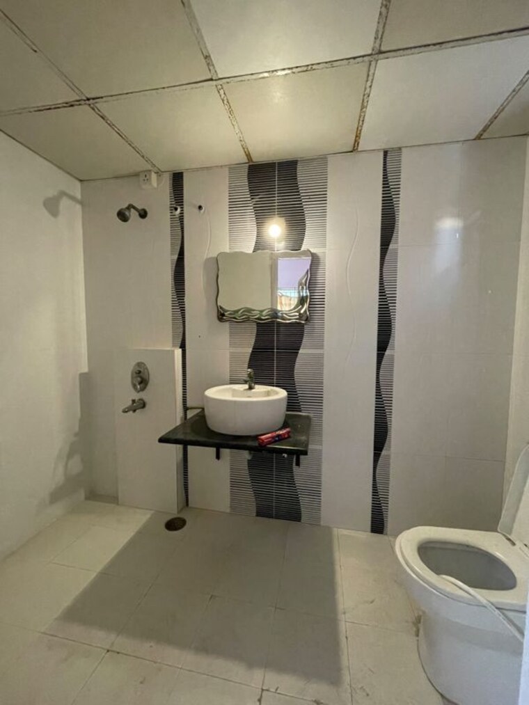 Bathroom, janapriya-lakefront 3 Bedroom 1150 Sq.Ft. Apartment In Sainikpuri Hyderabad 10755142
