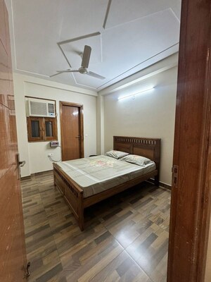Bedroom in 3 BHK Builder Floor at Sector 48 – for Rent