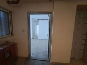 Room in 1 BHK Apartment at Enso Sanza, Kandivali East – for Rent