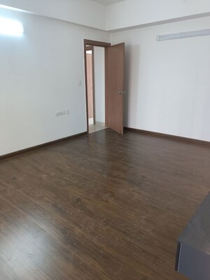 Room in 3 BHK Apartment at ATS Picturesque Reprieves Phase 2, Sector 152 – for Rent