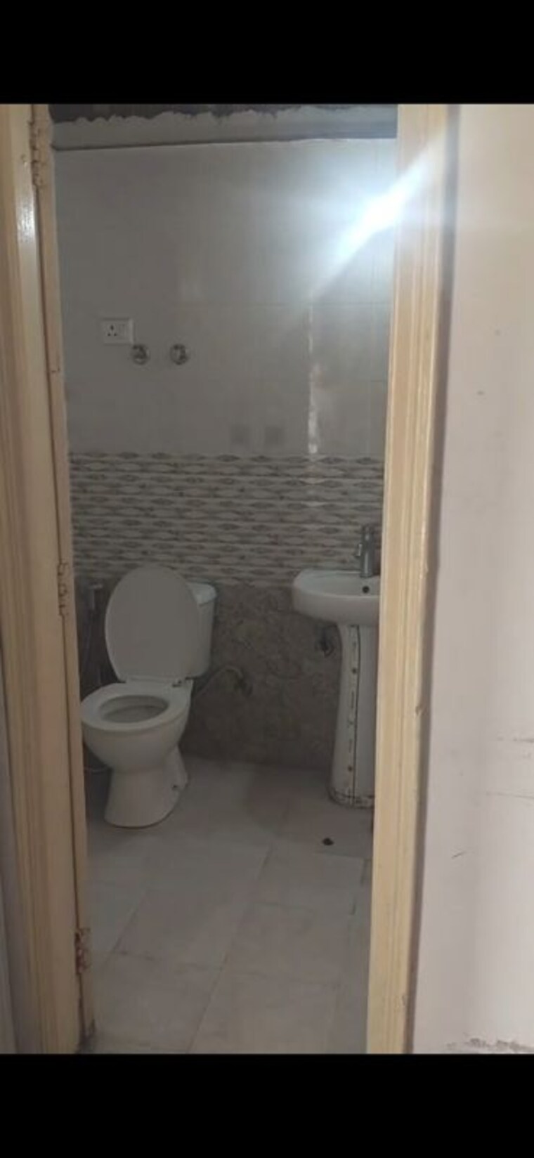 Bathroom, saviour-green-arch 2 Bedroom 860 Sq.Ft. Apartment In Tech Zone 4 Greater Noida Greater Noida 10755245