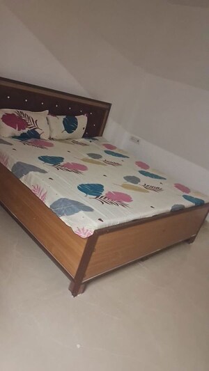 3 BHK Builder Floor For Rent in Sapphire Tower, Sector 104