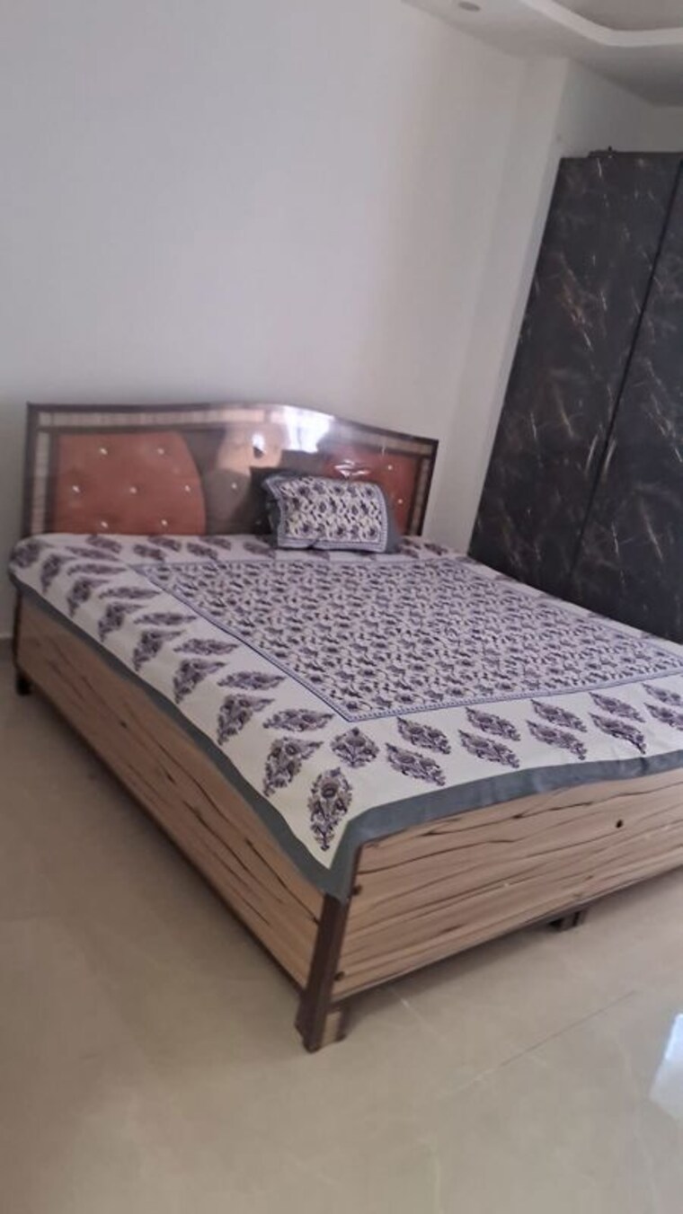 Bedroom, sapphire-tower 3 Bedroom 1550 Sq.Ft. Builder Floor In Sector 104 Noida 10755269