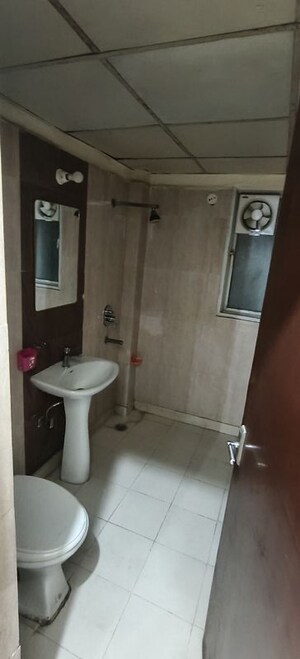 Bathroom in 3.5 BHK Apartment at Skytech Matrott, Sector 76 – for Rent