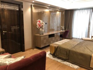 Room in 4 BHK Apartment at Conscient Heritage Max, Sector 102 – for Sale
