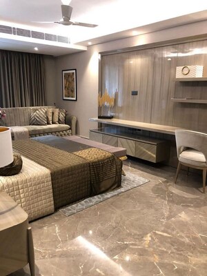 Room in 4 BHK Apartment at Conscient Heritage Max, Sector 102 – for Sale