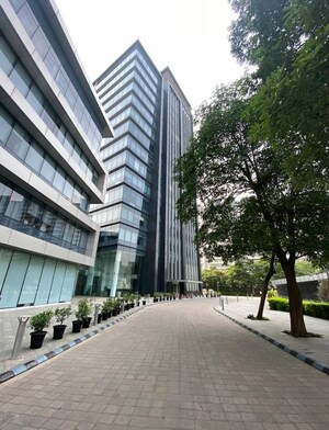  Office Space For Sale in Vatika Towers, Sector 54