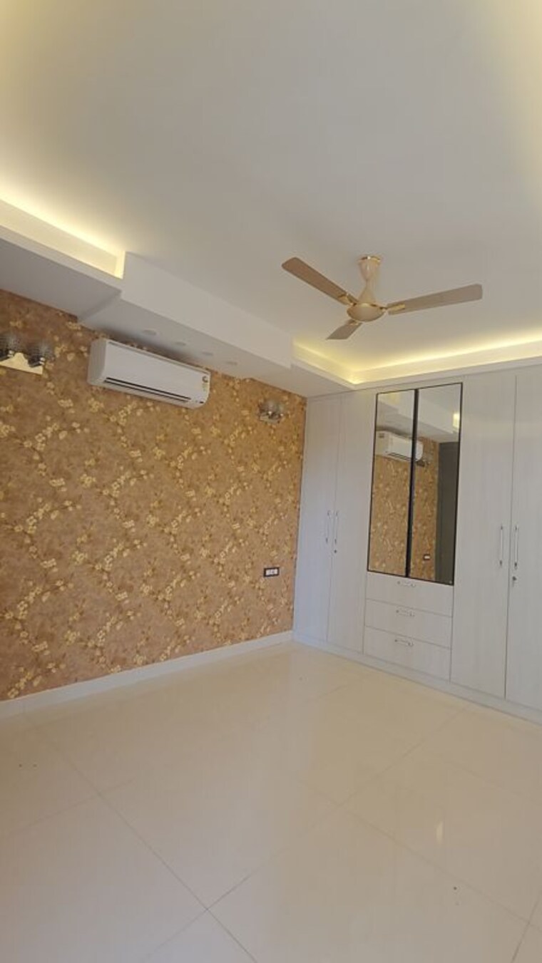undefined, aradhya-homes 4 Bedroom 2200 Sq.Ft. Apartment In Sector 67a Gurgaon 10755310