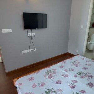 Room in 2 BHK Apartment at Supertech Hues, Sector 68 – for Rent