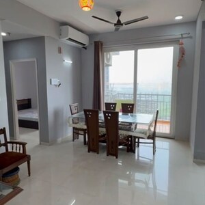 2 BHK Apartment For Rent in Supertech Hues, Sector 68