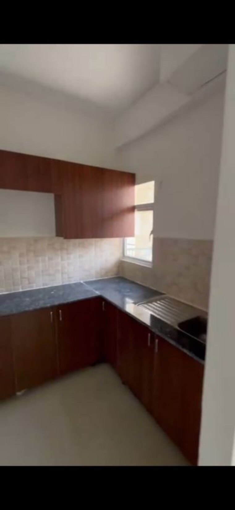 Kitchen, amrapali-verona-heights-phase-ii 2 Bedroom 975 Sq.Ft. Apartment In Amrapali Leisure Valley Greater Noida 10755360