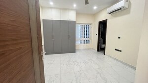 Room in 4 BHK Apartment at Sumadhura Olumpus, Financial District – for Rent