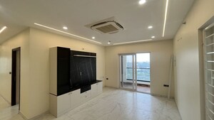 Room in 4 BHK Apartment at Sumadhura Olumpus, Financial District – for Rent