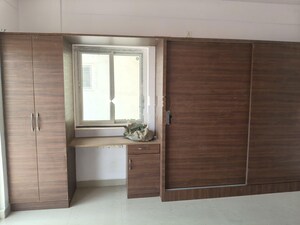 Room in 3 BHK Apartment at Aakriti Honey Dew, Tellapur – for Rent