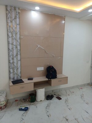 Furnished Amenities in 4 BHK Independent House at Mohan Garden – for Sale