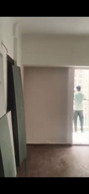 Furnished Amenities in 2.5 BHK Apartment at Amrapali Verona Heights, Tech Zone 4 Greater Noida – for Rent