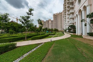 3 BHK Apartment – Garden View at DLF Regal Gardens, Sector 90 - for Rent
