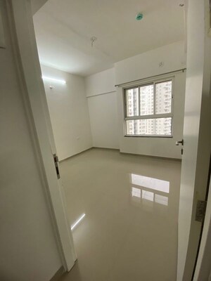 Room in 2 BHK Apartment at Godrej Greens, Undri – for Rent