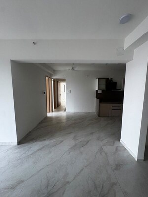 Room in 3 BHK Apartment at Jhamtani Nandan Ace, Balewadi – for Rent