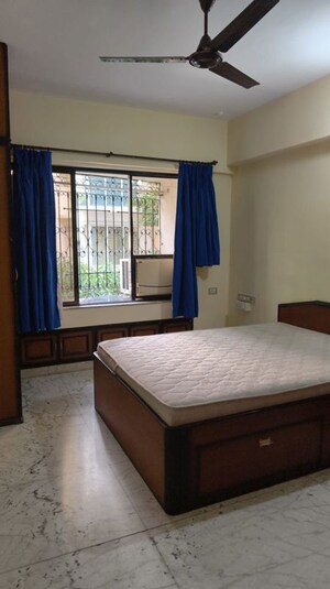 Bedroom in 2 BHK Apartment at Chembur – for Rent