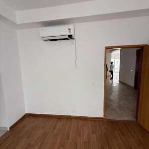 Room in 3 BHK Apartment at Ansal API Esencia, Sector 67 – for Rent