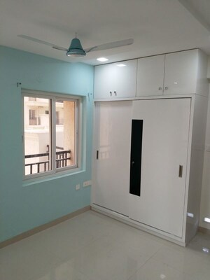 Room in 3 BHK Apartment at Aditya Imperial Heights, Hafeezpet – for Rent