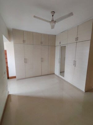 Room in 3 BHK Apartment at Ashok Nagar – for Rent
