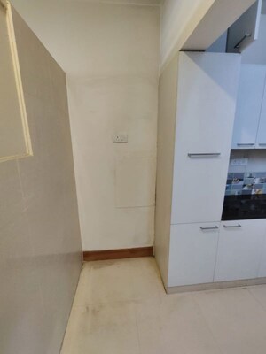 Furnished Amenities in 3 BHK Apartment at Ashok Nagar – for Rent