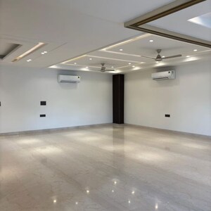 Living Room in 4 BHK Apartment at Vipul World Floors, Sector 48 – for Rent