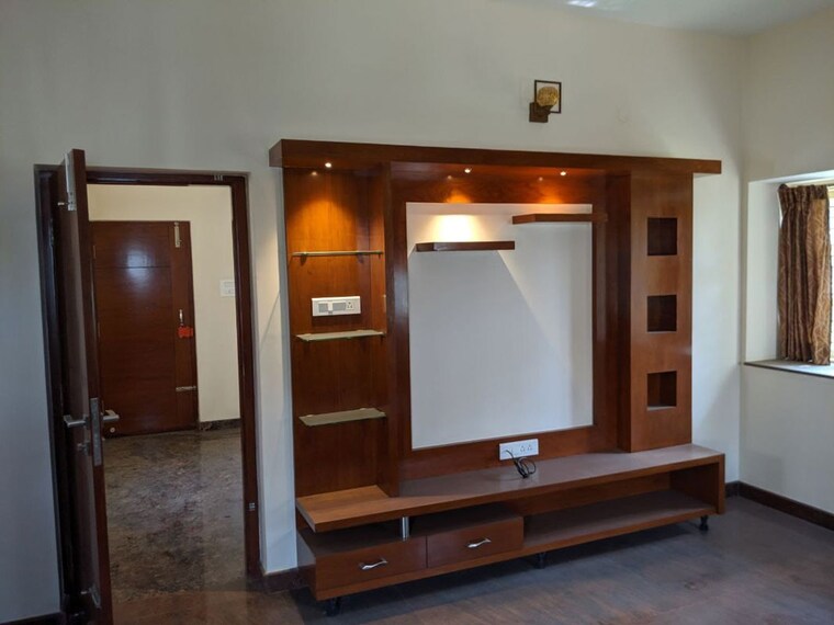 Room, prizm-greystone 4 Bedroom 3100 Sq.Ft. Builder Floor In Cunningham Road Bangalore 10755641