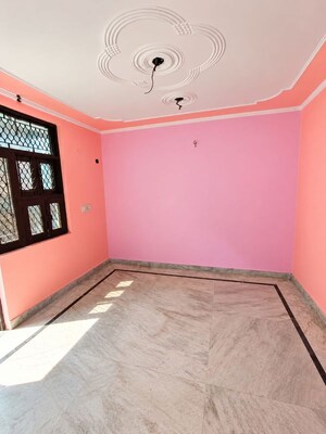 Room in 2 BHK Builder Floor at Uttam Nagar – for Rent