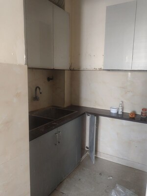 Kitchen in 4 BHK Builder Floor at Sector 46 – for Rent