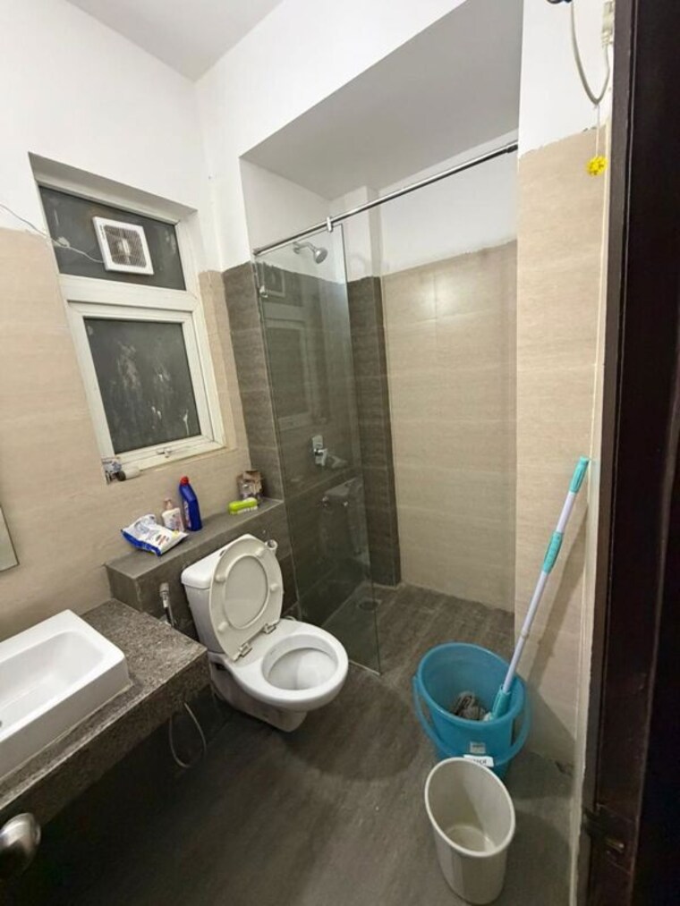 Bathroom, umang-winter-hills 2 Bedroom 1342 Sq.Ft. Apartment In Sector 77 Gurgaon 10755669