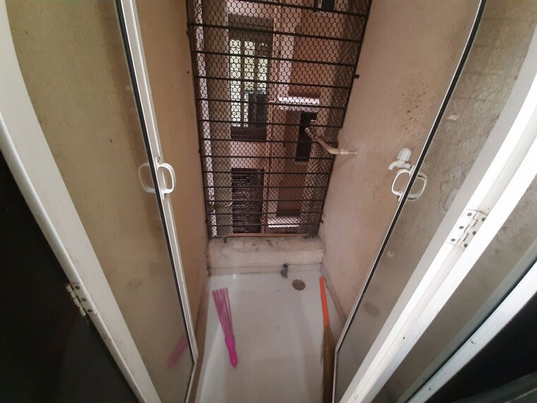 Balcony, spring-grove-uno-society 1 Bedroom 395 Sq.Ft. Apartment In Kandivali East Mumbai 10755712
