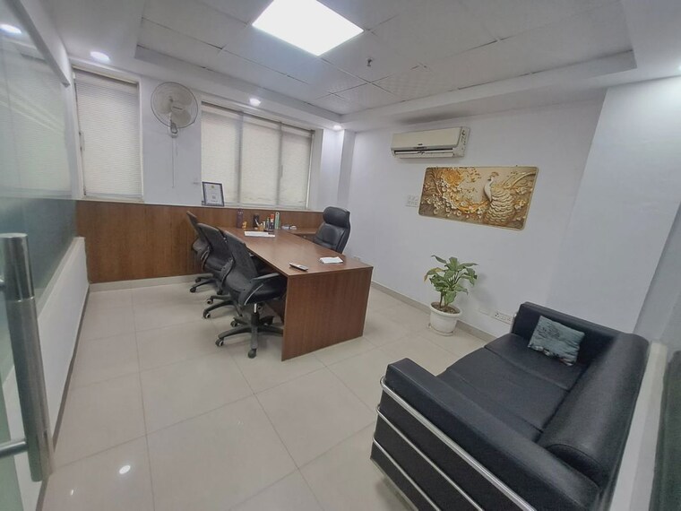 Living Room, sector 63 Commercial Office Space in IT/SEZ 1500 Sq.Ft. In Sector 63 Noida 10754902
