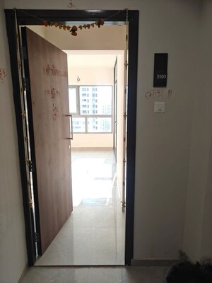 Building Lobby in 1.5 BHK Apartment at Piramal Vaikunth, Balkum Pada – for Rent