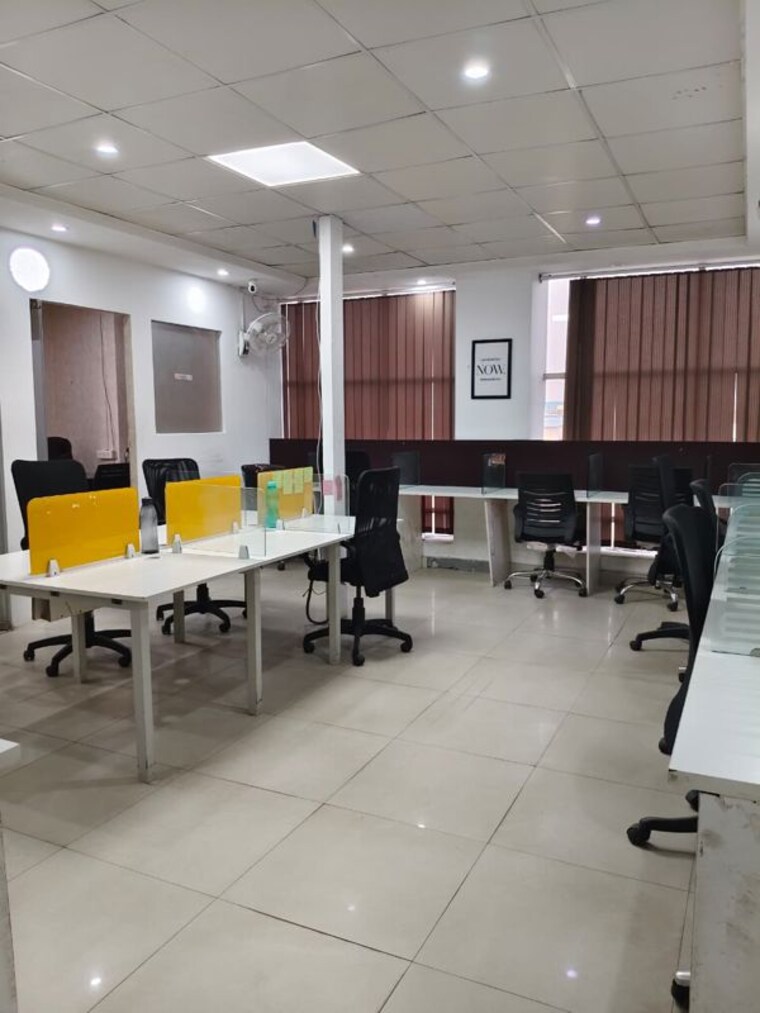 Team Area, sector 63 Commercial Office Space in IT/SEZ 900 Sq.Ft. In Sector 63 Noida 10755825