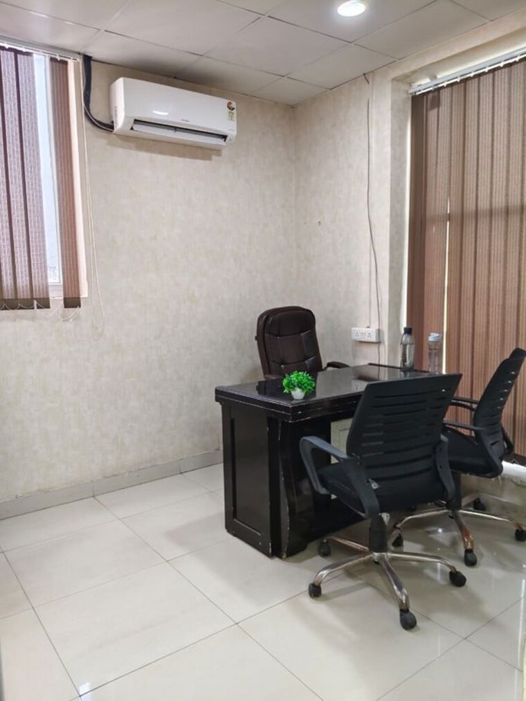 Team Area, sector 63 Commercial Office Space in IT/SEZ 900 Sq.Ft. In Sector 63 Noida 10755825