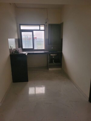 Room in 2 BHK Apartment at Anand Heights, Wadala – for Rent