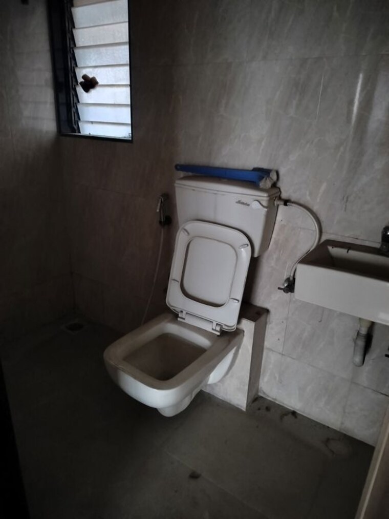 Bathroom, kharghar sector 34 2 Bedroom 1100 Sq.Ft. Apartment In Kharghar Sector 34 Navi Mumbai 10755824