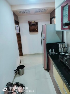 Team Area in 1 BHK Apartment at Veera Desai Industrial Estate – for Rent