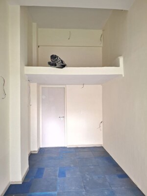  Shop For Rent in Coral Heights, Kavesar