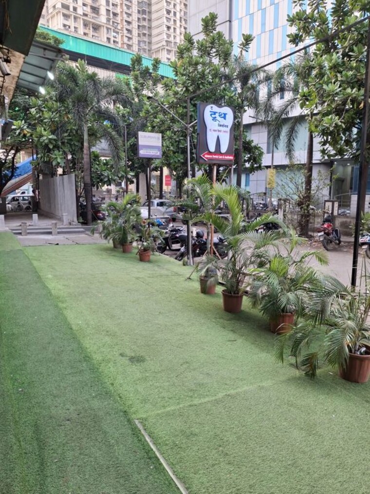Garden, coral-heights Commercial Shop 200 Sq.Ft. In Kavesar Thane 10755878
