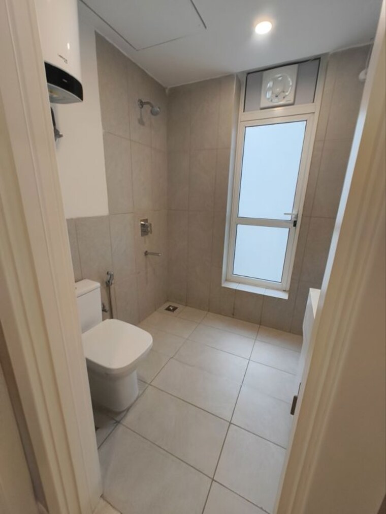 Bathroom, anant-raj-the-estate-floors 3.5 Bedroom 2450 Sq.Ft. Apartment In Sector 63a Gurgaon 10755872