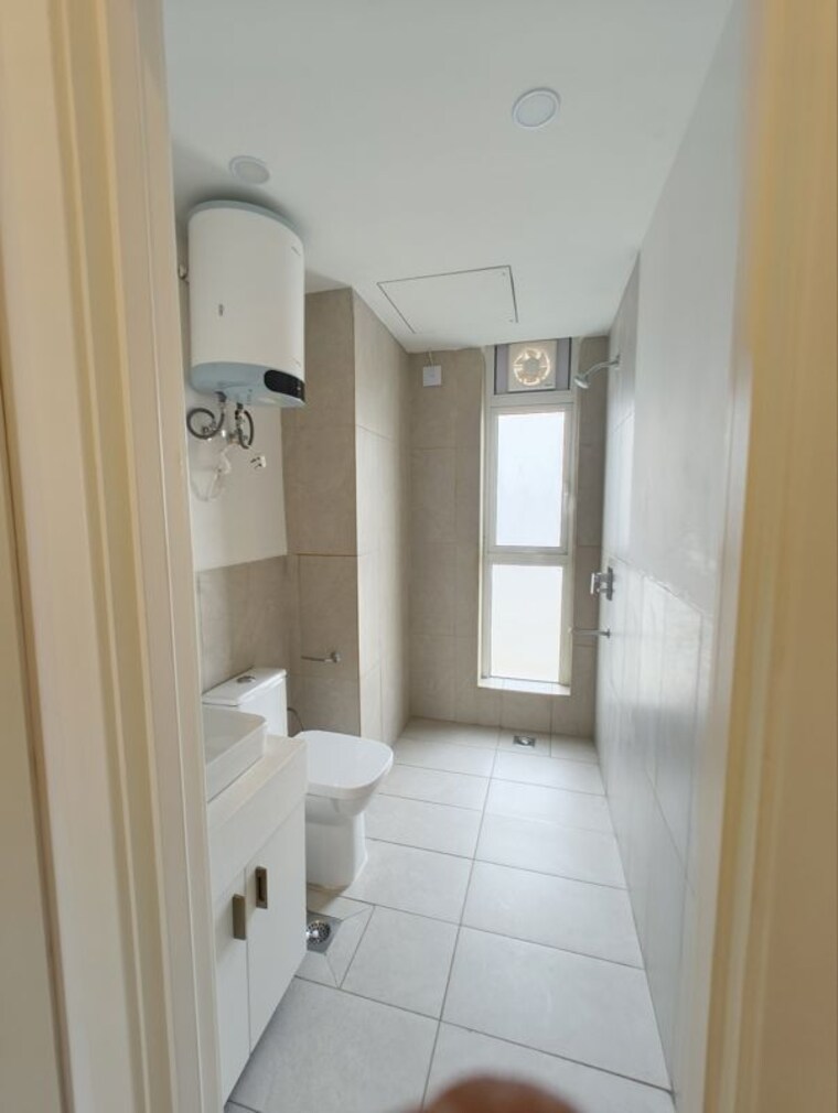 Bathroom, anant-raj-the-estate-floors 3.5 Bedroom 2450 Sq.Ft. Apartment In Sector 63a Gurgaon 10755872