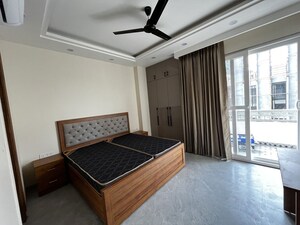 Bedroom in 2 BHK Builder Floor at Sector 52 – for Rent